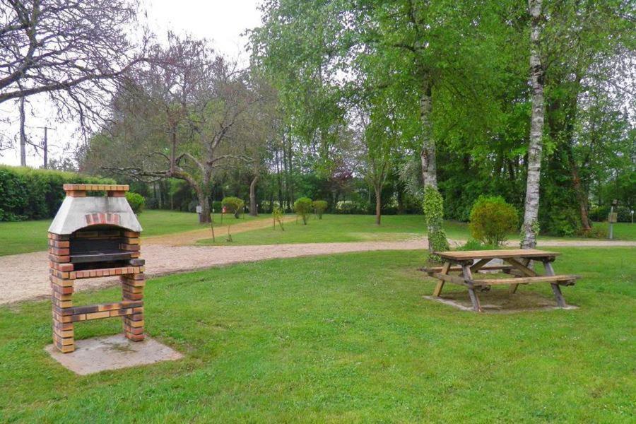 Отель Camping De Baignes Экстерьер фото