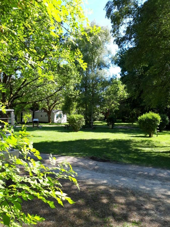 Отель Camping De Baignes Экстерьер фото